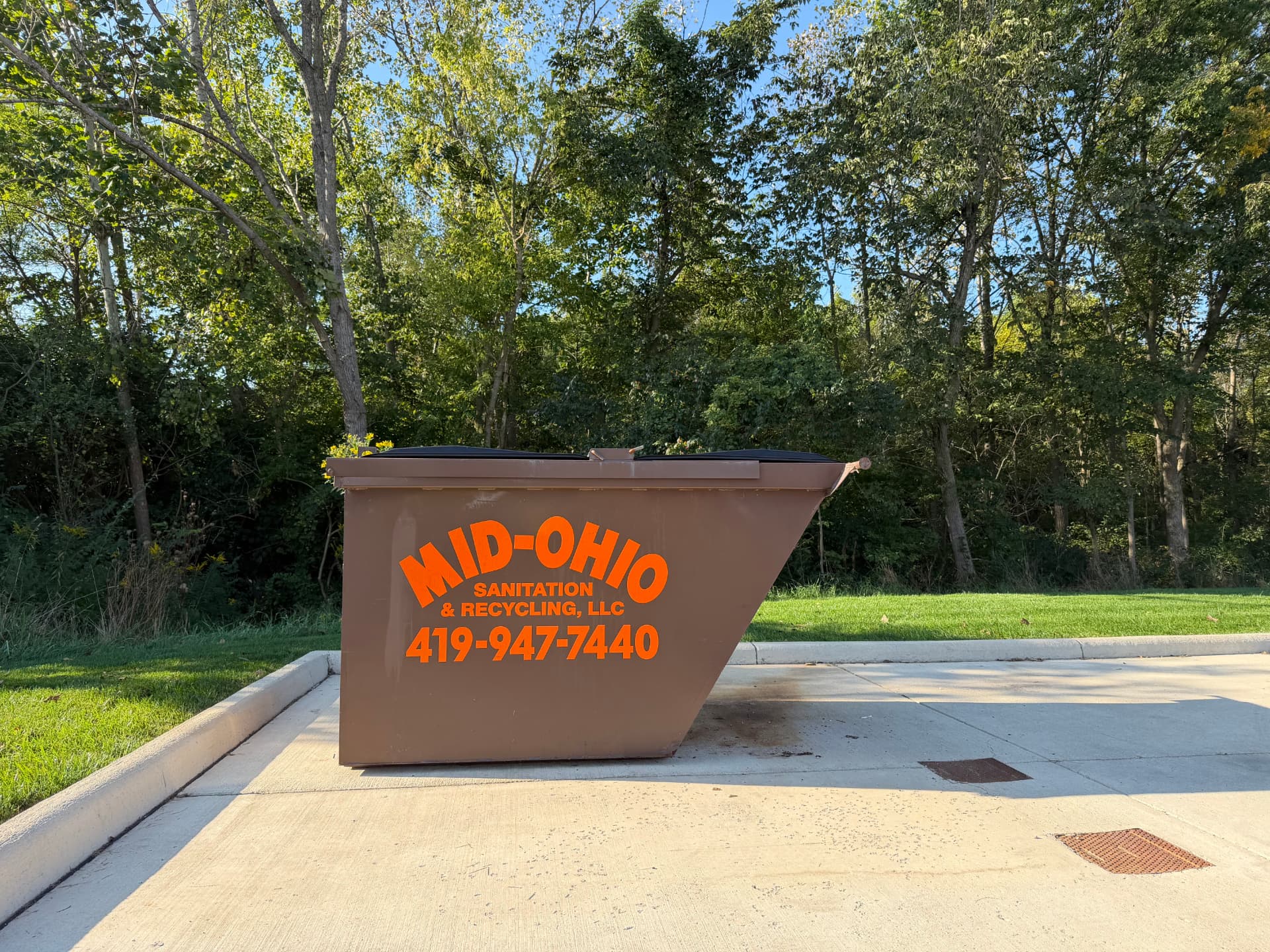 Commercial Trash — Mid-Ohio Sanitation & Recycling